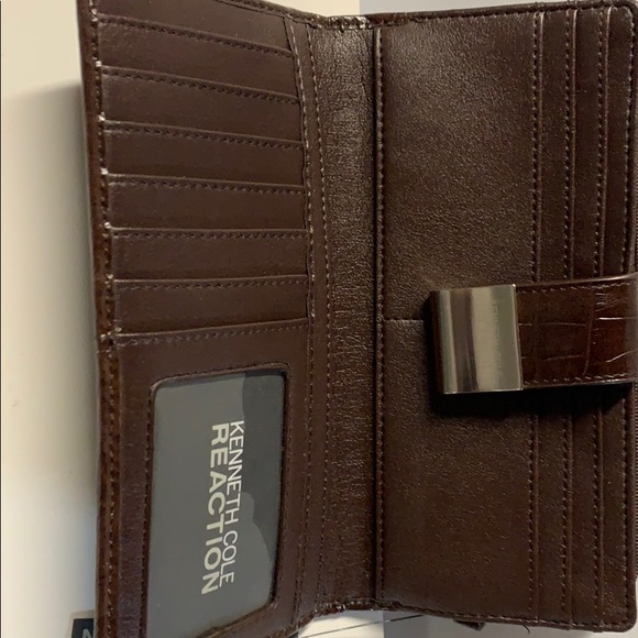 Wallet - Picture 2 of 2